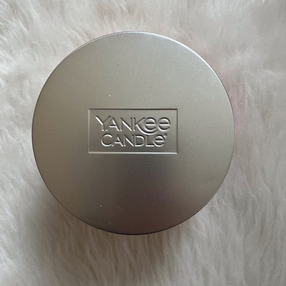 Yankee Candle Pink Sands 18 oz - Picture 5 of 5